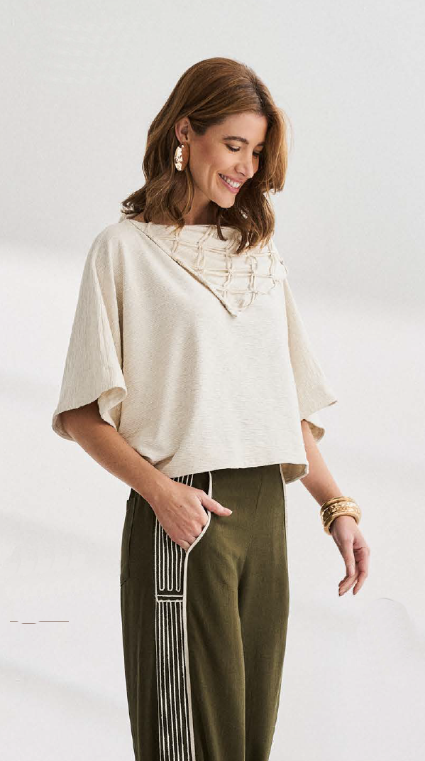 Blusa algodão gola trama - ref: 1013984 - R$ 689,90 em 6x de R$ 114,98