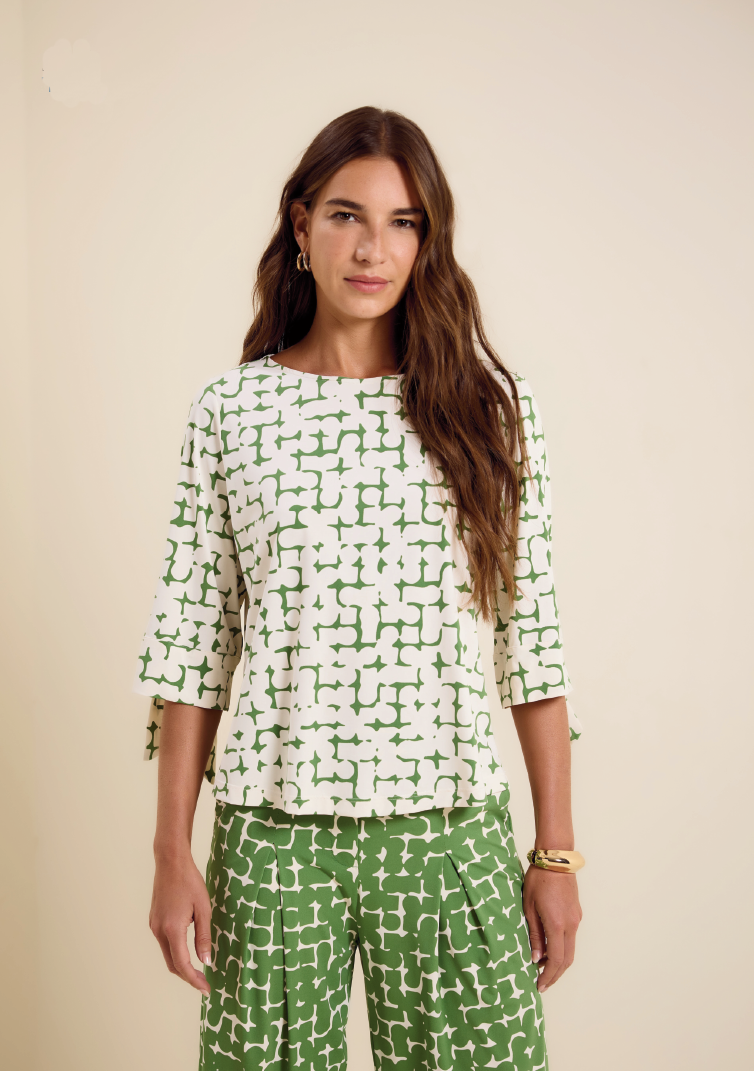 Blusa jersey estampado com amarração Lucidez - ref: 73061235 - R$ 459,90 em 6x de R$ 76,65 