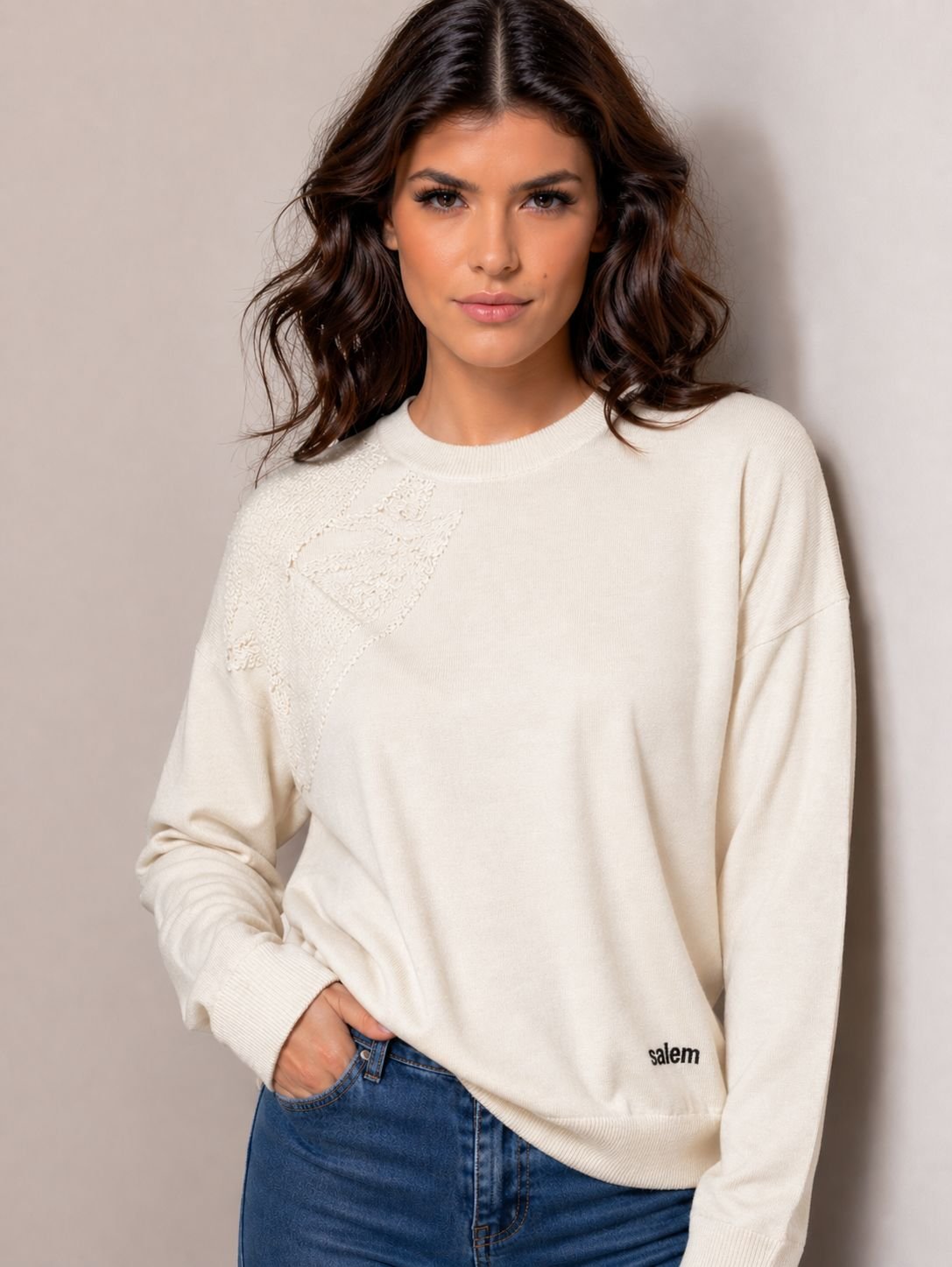 Blusa modal bordado flor - ref: 86855  - R$ 199,90 em 6x de R$ 33,32