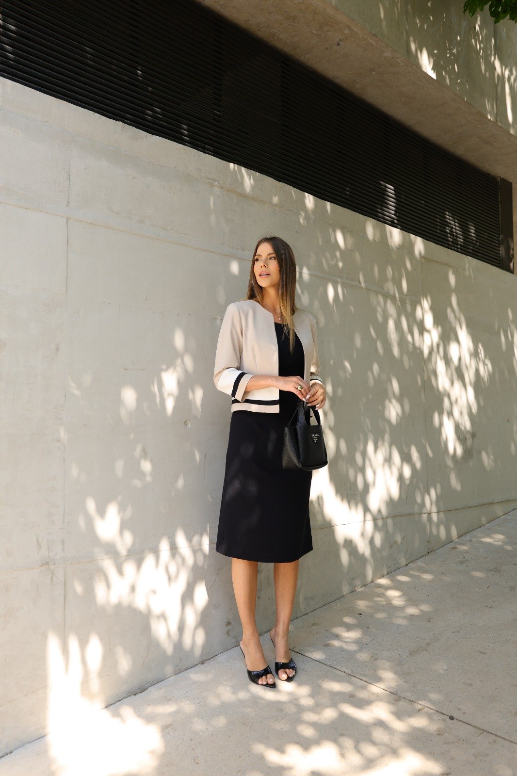 Conjunto crepe vestido com blazer - ref: 6627 - R$ 1.299,90 em 6x de R$ 216,65