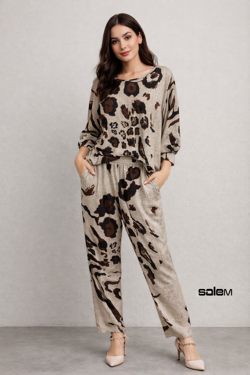 Conjunto fluity calça com blusa estampada - ref: 127470 - R$ 569,90 em 6x de R$ 94,98