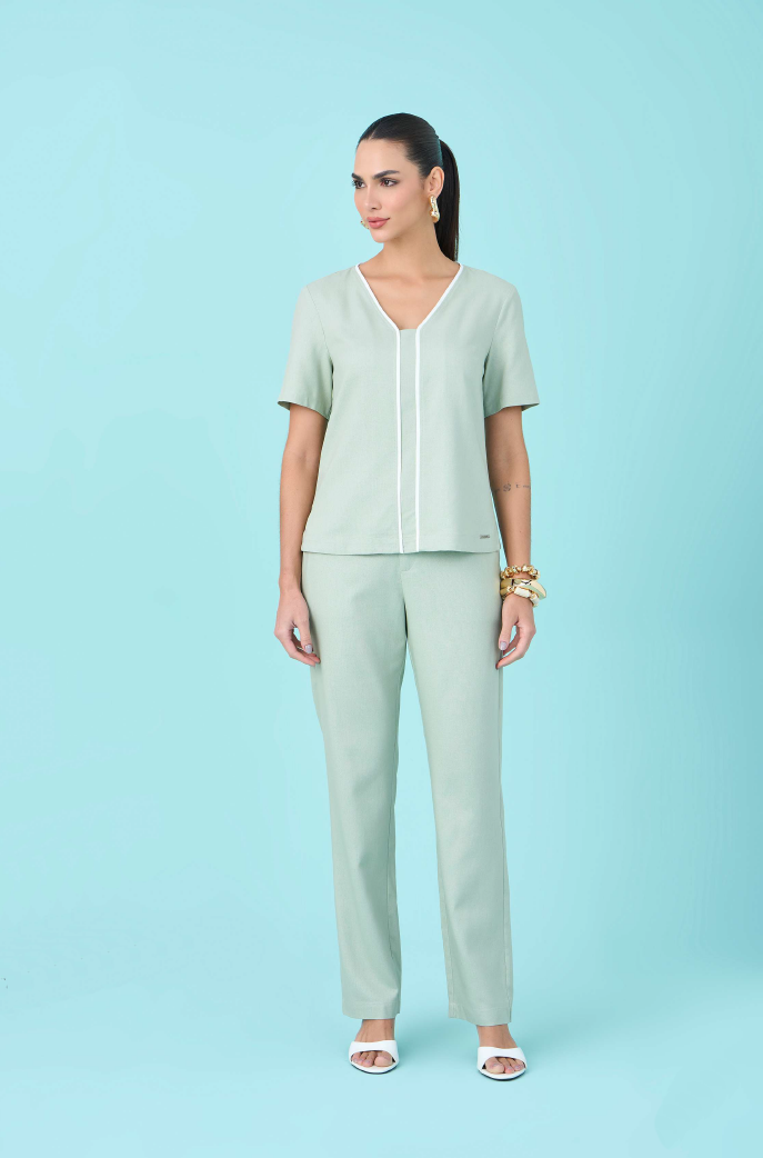 Conjunto viscose calça + blusa com friso Scalon - ref: 400265 - R$ 1.099,90 em 6x de R$ 183,31