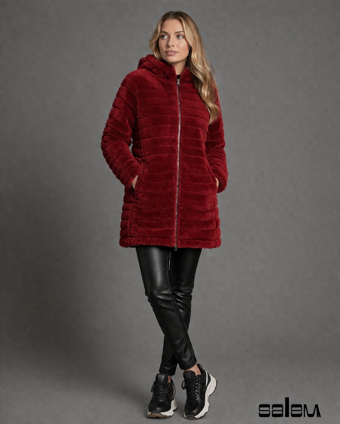 Jaqueta nylon pele reversível com capuz - ref: 0620297 - R$ 399,90 em 6x de R$ 66,65
