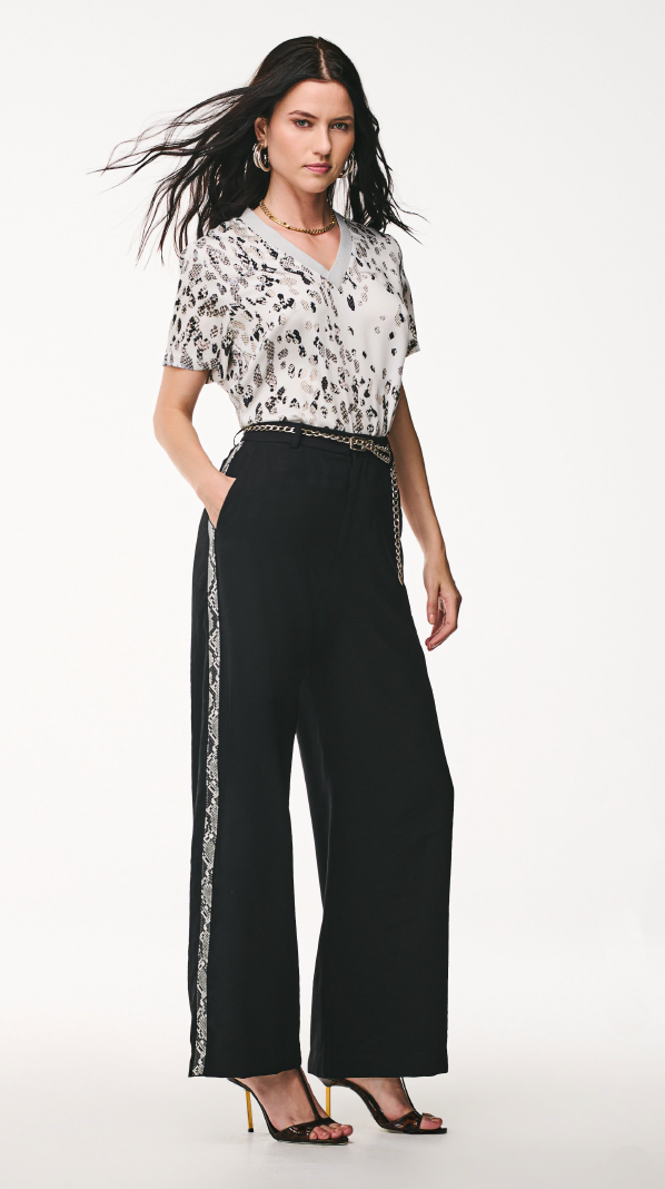 Lançamento: Pantalona crepe detalhe piton - ref: 35112031 - R$ 399,90 em 6x de R$ 66,65