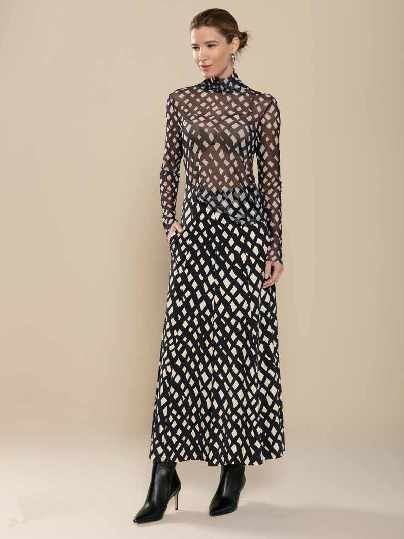 Blusa tule estampada Básico Brasil - Ref: 043263 - R$ 299,90 em 6x de R$ 49,98