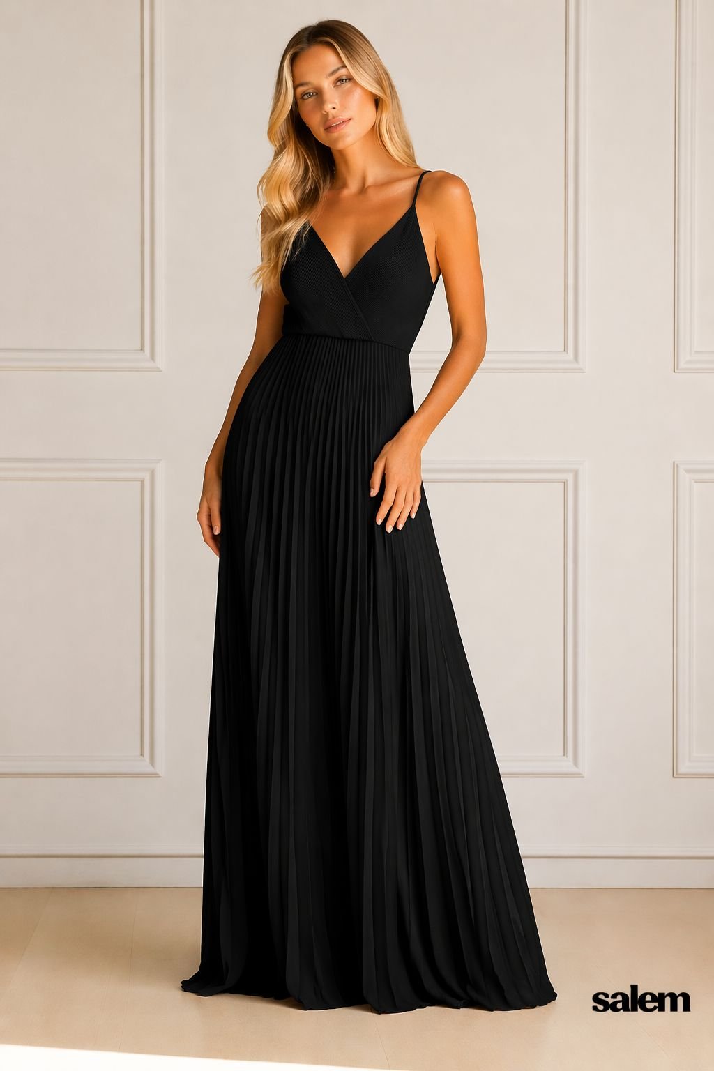 Vestido chiffon plissado com echarpe - ref: 0202565 - R$ 999,90 em 6x de R$ 166,65