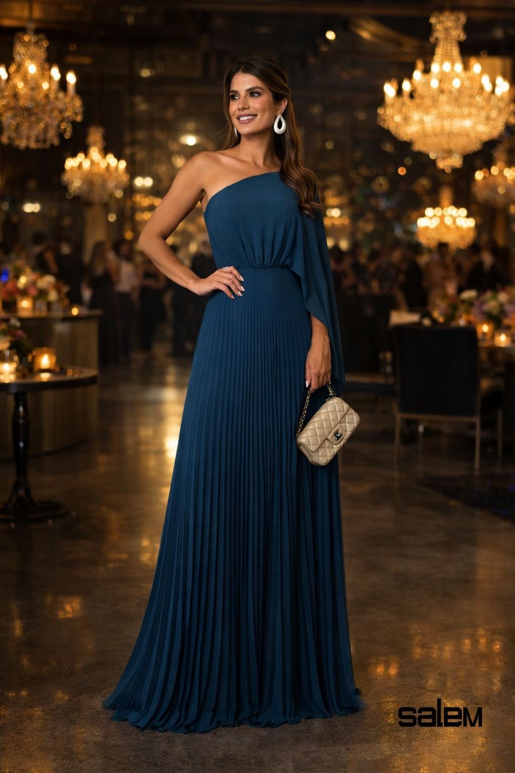 Vestido chiffon plissado um ombro - ref: 0202589 - R$ 989,90 em 6x de R$ 164,98