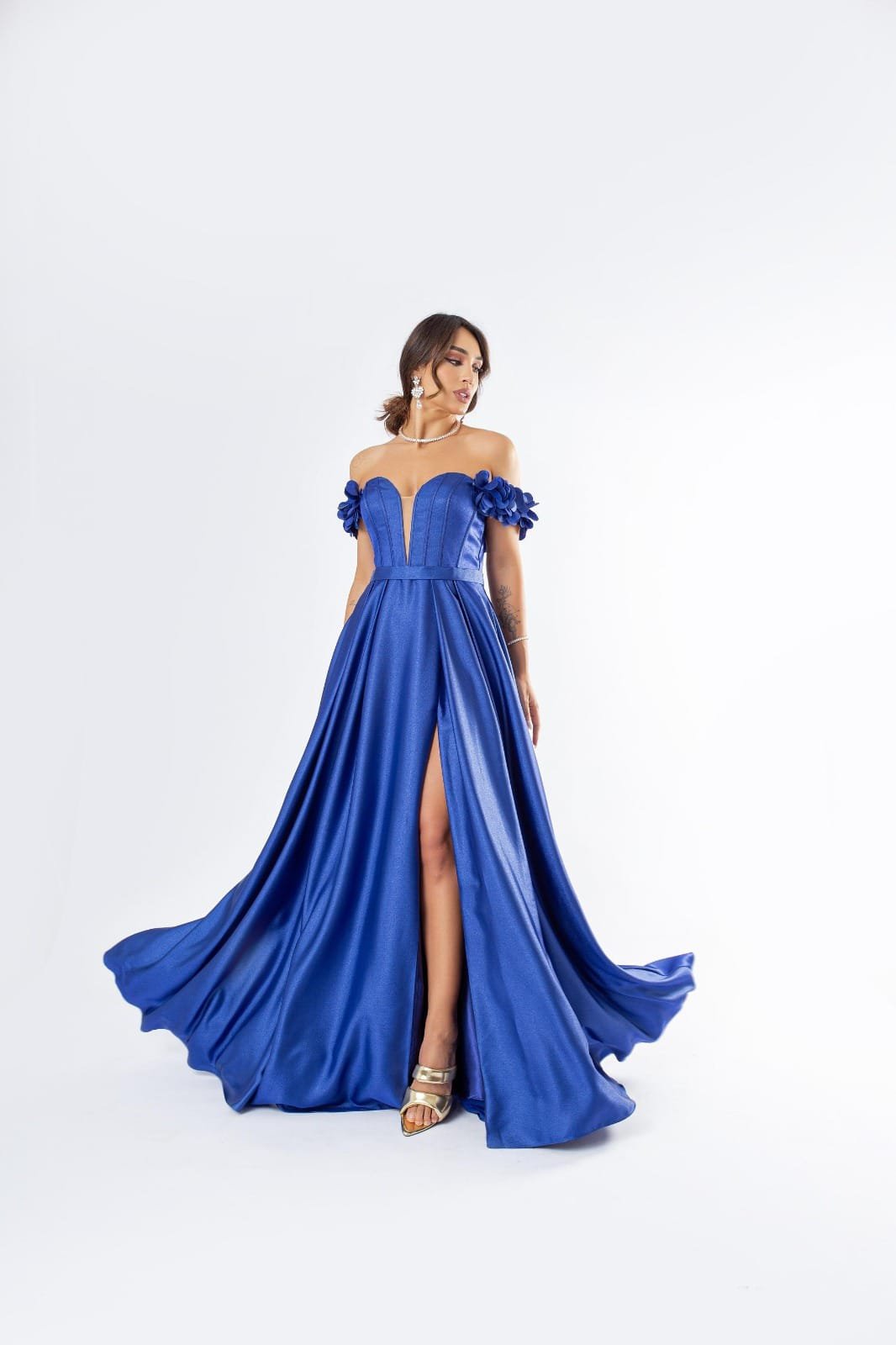 Vestido crepe tomara que caia com aplicação - ref: BK203127 - R$ 1.799,90 em 6x de R$ 299,98