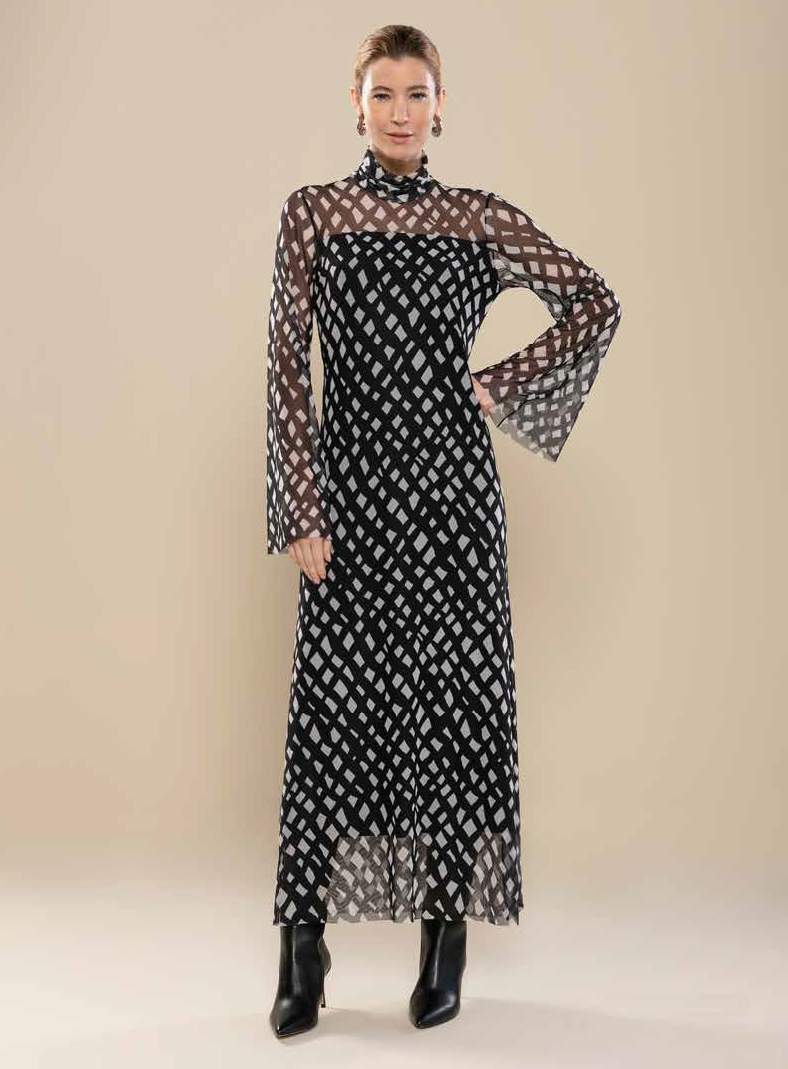   Vestido tule estampado Básico Brasil - ref: 043201 - R$ 689,90 em 6x de R$ 114,98  