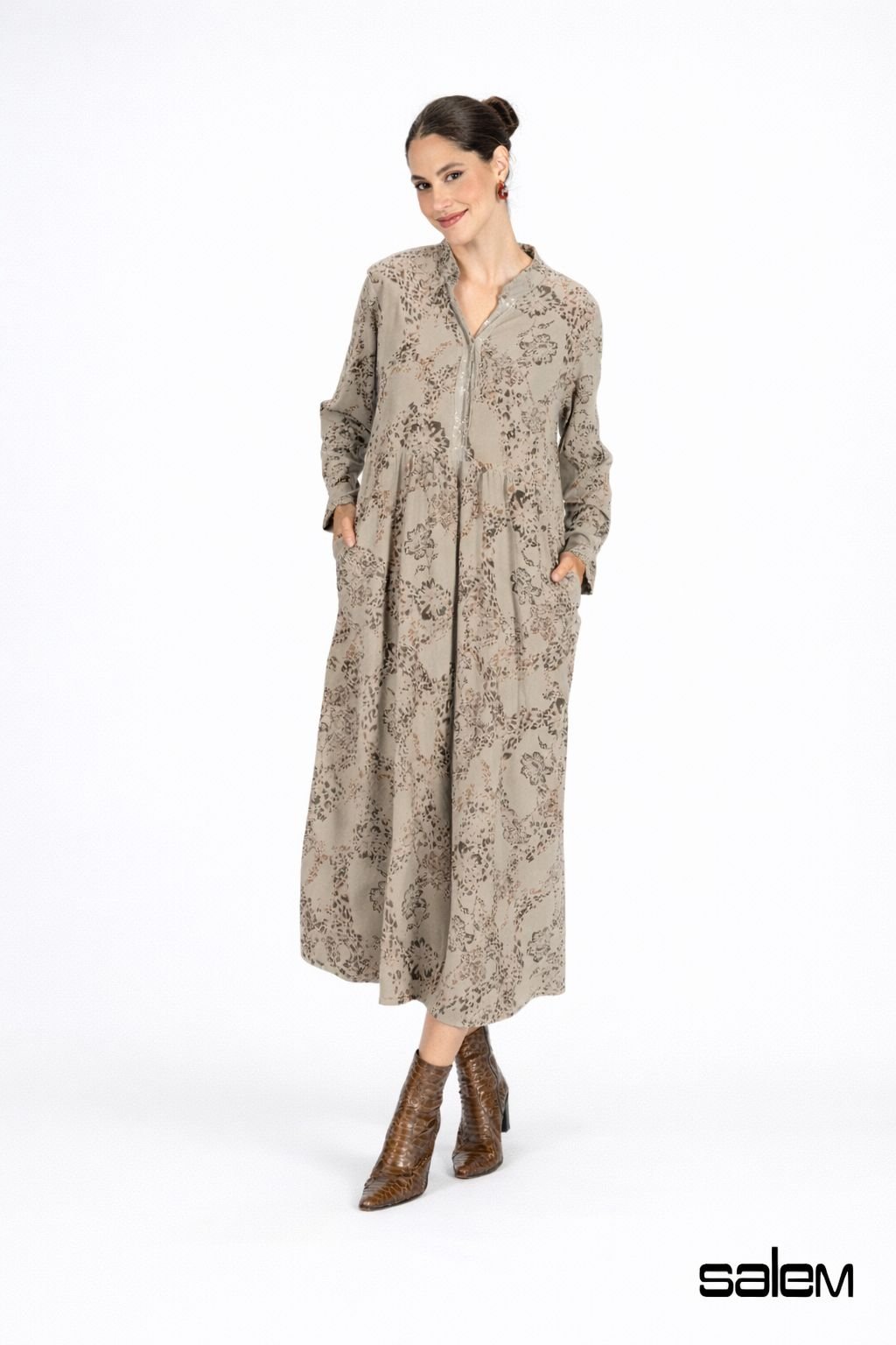 Vestido veludo estampado detalhe paetês - ref: 24169 - R$ 959,90 em 6x de R$ 159,98