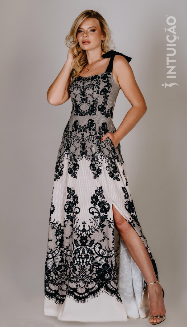 Vestido viscose rendado - ref: 252564 - R$ 629,90 em 6x de R$ 104,98