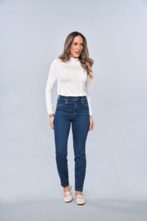 Calça jeans elastico no cós - Ref 145760 - R$ 549,90 em 6x de R$ 91,65